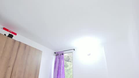 Snapshot of dolly_walker chatting on 10-04-25, 09:24 dolly walker online show from 10-04-25, 09:24