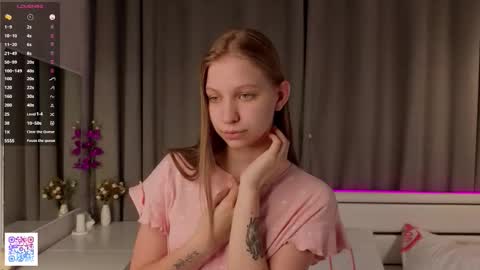 Emilia online show from 10-07-25, 06:38