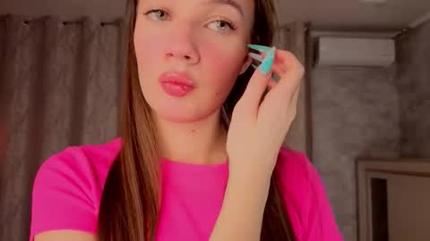 Emilia online show from 12-01-25, 04:06