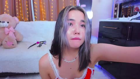 Snapshot of dollyiaa chatting on 12-29-24, 02:42 Dollya online show from 12-29-24, 02:42