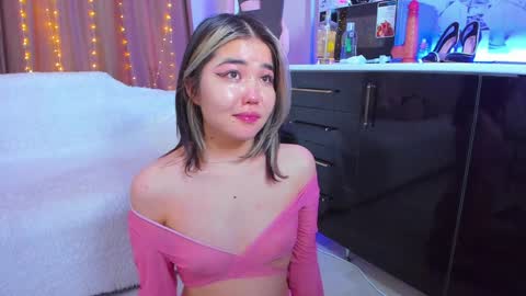 Snapshot of dollyiaa chatting on 02-02-25, 12:13 Dollya online show from 02-02-25, 12:13