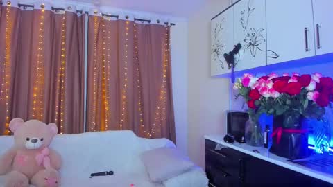 Snapshot of dollyiaa chatting on 02-09-25, 12:08 Dollya online show from 02-09-25, 12:08