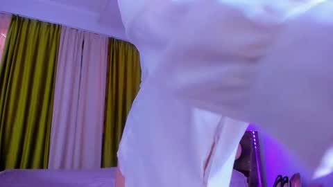 Snapshot of dollyiaa chatting on 11-11-25, 02:00 Dollya online show from 11-11-25, 02:00