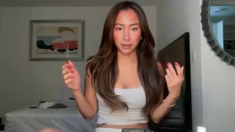 Dolly Rhodes online show from 02-22-26, 06:06