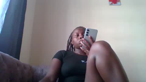 dollyvee online show from 04-08-26, 06:46