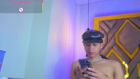 Snapshot of dom_veneno chatting on 11-23-25, 07:35 dom_veneno online show from 11-23-25, 07:35