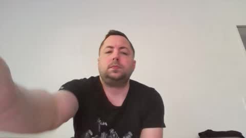 Snapshot of dombio_12 chatting on 05-25-26, 12:11 dombio_12 online show from 05-25-26, 12:11