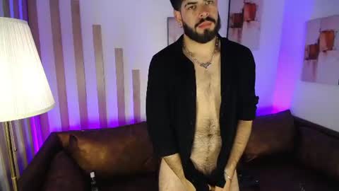 Snapshot of domboy_ chatting on 06-11-26, 12:32 domboy online show from 06-11-26, 12:32