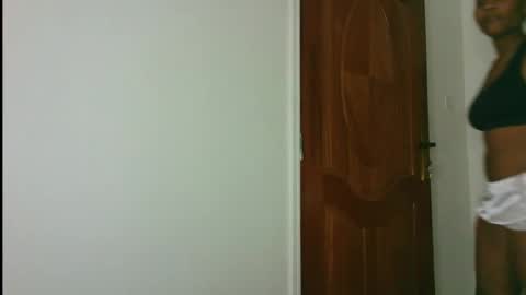 Snapshot of domecesy chatting on 09-11-25, 07:47 Amarie noels online show from 09-11-25, 07:47