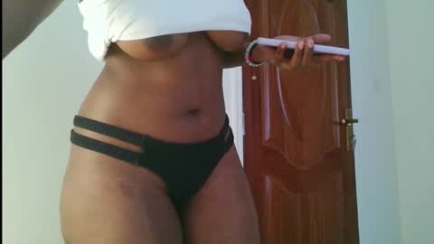 Snapshot of domecesy chatting on 09-14-25, 09:52 Amarie noels online show from 09-14-25, 09:52