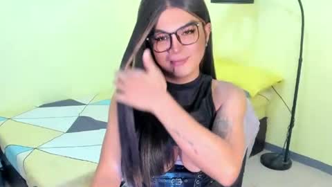Snapshot of domina_angela chatting on 06-29-26, 09:04 ANGELA online show from 06-29-26, 09:04