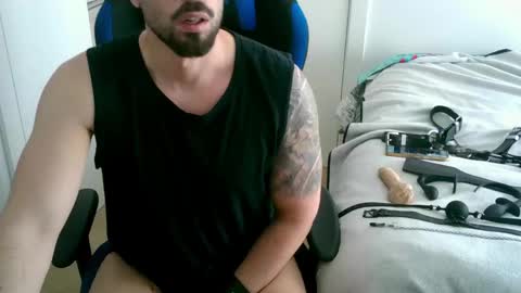 DominatedTitan online show from 04-16-26, 08:37