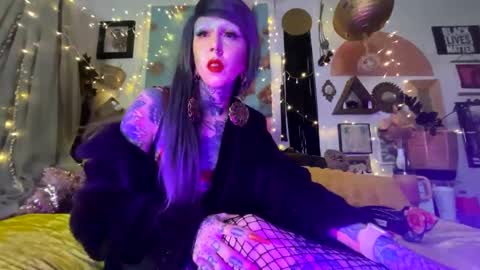 Snapshot of dominatrixmars chatting on 12-27-24, 04:26 Dominatrix Esther Mars online show from 12-27-24, 04:26