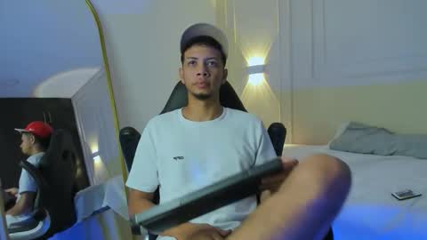 Dominic online show from 02-09-26, 09:19