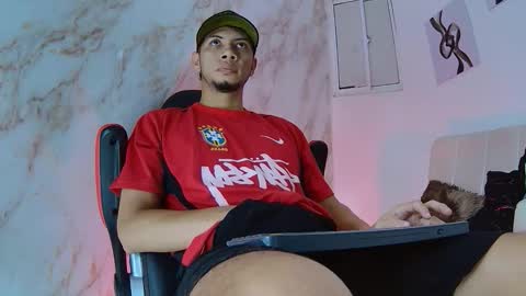 Dominic online show from 02-15-26, 08:24