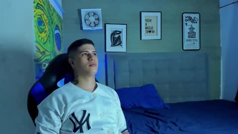 DOMI online show from 01-19-26, 01:31