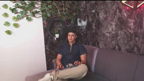 DOMI online show from 02-06-26, 07:39