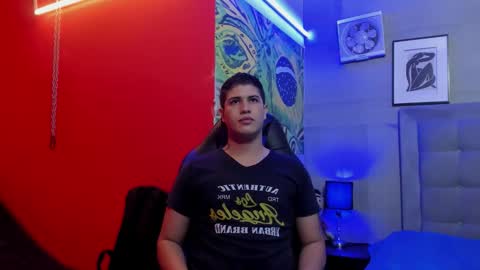 DOMI online show from 02-22-26, 03:07