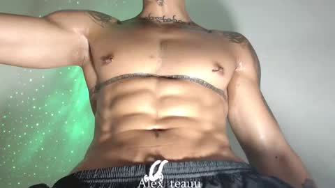 Snapshot of dominic_donnovan chatting on 01-13-26, 10:20 DOMI online show from 01-13-26, 10:20