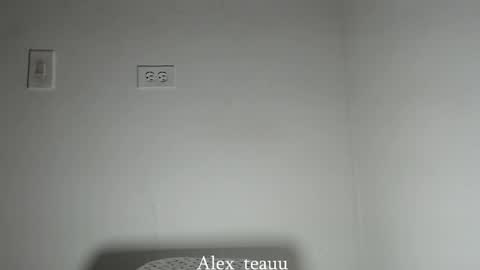 Snapshot of dominic_donnovan chatting on 01-16-26, 09:08 DOMI online show from 01-16-26, 09:08