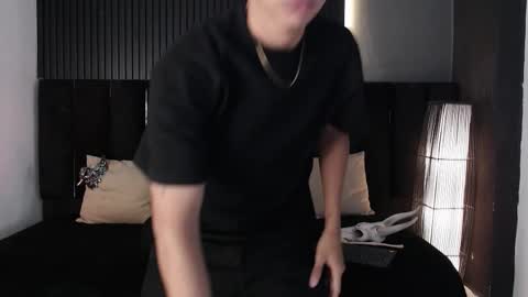 Dominic online show from 10-27-25, 12:36