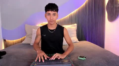 Dominic online show from 11-25-25, 02:11