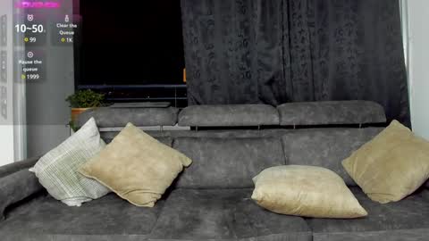 SANTI  independent model online show from 01-01-25, 12:21