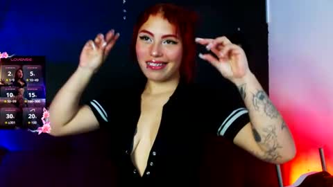 Snapshot of dominic_queen chatting on 06-22-26, 07:11 online show from 06-22-26, 07:11