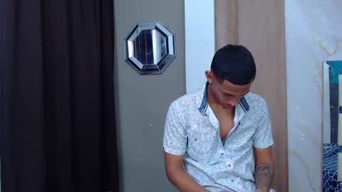 Snapshot of dominic_smith_ chatting on 04-06-26, 02:09 dominic_smith_ online show from 04-06-26, 02:09