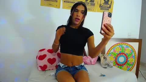 dominic_sofia online show from 11-21-25, 10:47