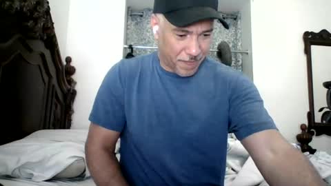 luis online show from 07-26-26, 09:54