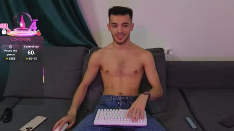 dominicvalente online show from 12-18-25, 05:52