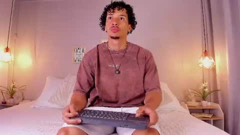 Snapshot of dominik_drake chatting on 06-20-26, 12:41 Dominik Drake online show from 06-20-26, 12:41