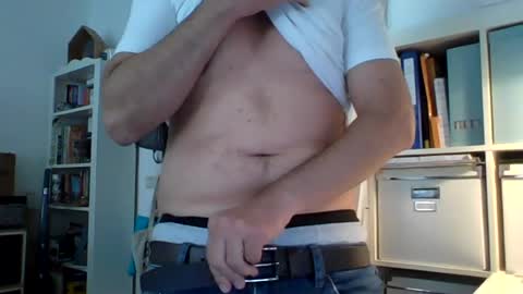 Snapshot of dominik_home chatting on 06-15-26, 11:12 dominik_home online show from 06-15-26, 11:12