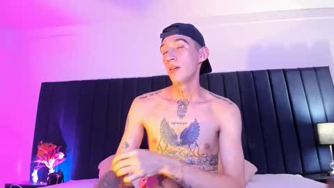 dominik_thompson777 online show from 09-25-25, 06:06