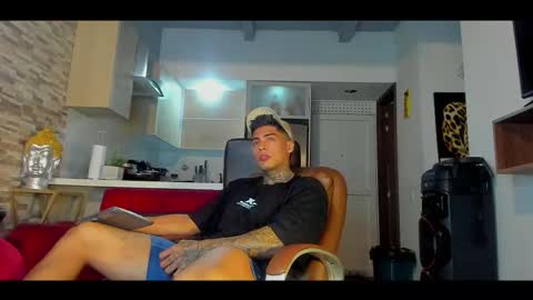 Only fans Ronnie col---InstaRonniecolleman  online show from 10-27-25, 01:53