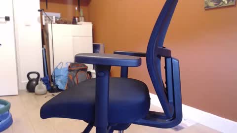 Snapshot of dominow89 chatting on 11-21-25, 02:38 Domino online show from 11-21-25, 02:38