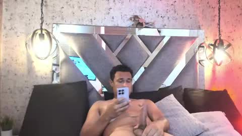 Snapshot of dominus_dark chatting on 05-16-26, 07:56 dominous online show from 05-16-26, 07:56
