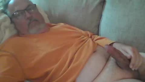 Snapshot of domisz chatting on 10-28-25, 08:00 domisz online show from 10-28-25, 08:00