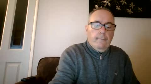 David uk online show from 10-14-25, 09:37