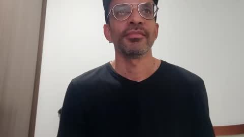 Snapshot of don__chi chatting on 02-14-25, 10:58 don__chi online show from 02-14-25, 10:58