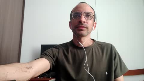 Snapshot of don__chi chatting on 02-22-25, 07:25 don__chi online show from 02-22-25, 07:25