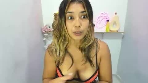 dona_tella online show from 04-19-26, 02:38
