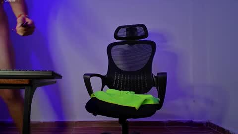 Donat Independent Model online show from 02-07-25, 04:56