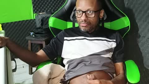 Snapshot of dondiego5511 chatting on 07-01-26, 05:56 dondiego5511 online show from 07-01-26, 05:56