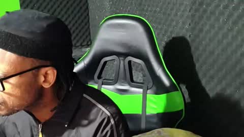 Snapshot of dondiego5511 chatting on 07-20-26, 02:37 dondiego5511 online show from 07-20-26, 02:37