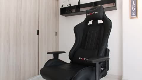 Snapshot of donn_cruz chatting on 03-31-26, 04:07 Victor online show from 03-31-26, 04:07