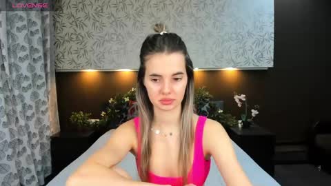 Donna On GMT2 Mon-Fri 3-9 AM online show from 12-20-24, 01:14