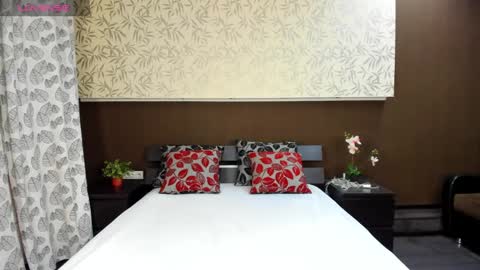 Donna On GMT2 Mon-Fri 3-9 AM online show from 01-06-25, 11:52