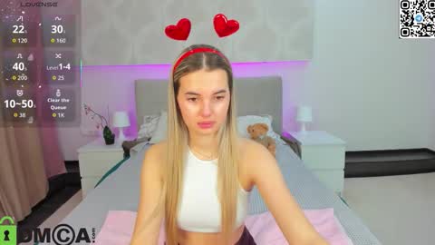 Snapshot of donnaaa_evans chatting on 02-13-26, 12:17 Donna On GMT2 Mon-Fri 3-9 AM online show from 02-13-26, 12:17